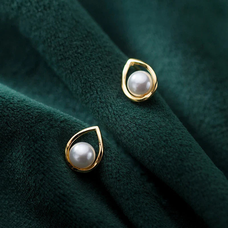 Silver Moon Earring