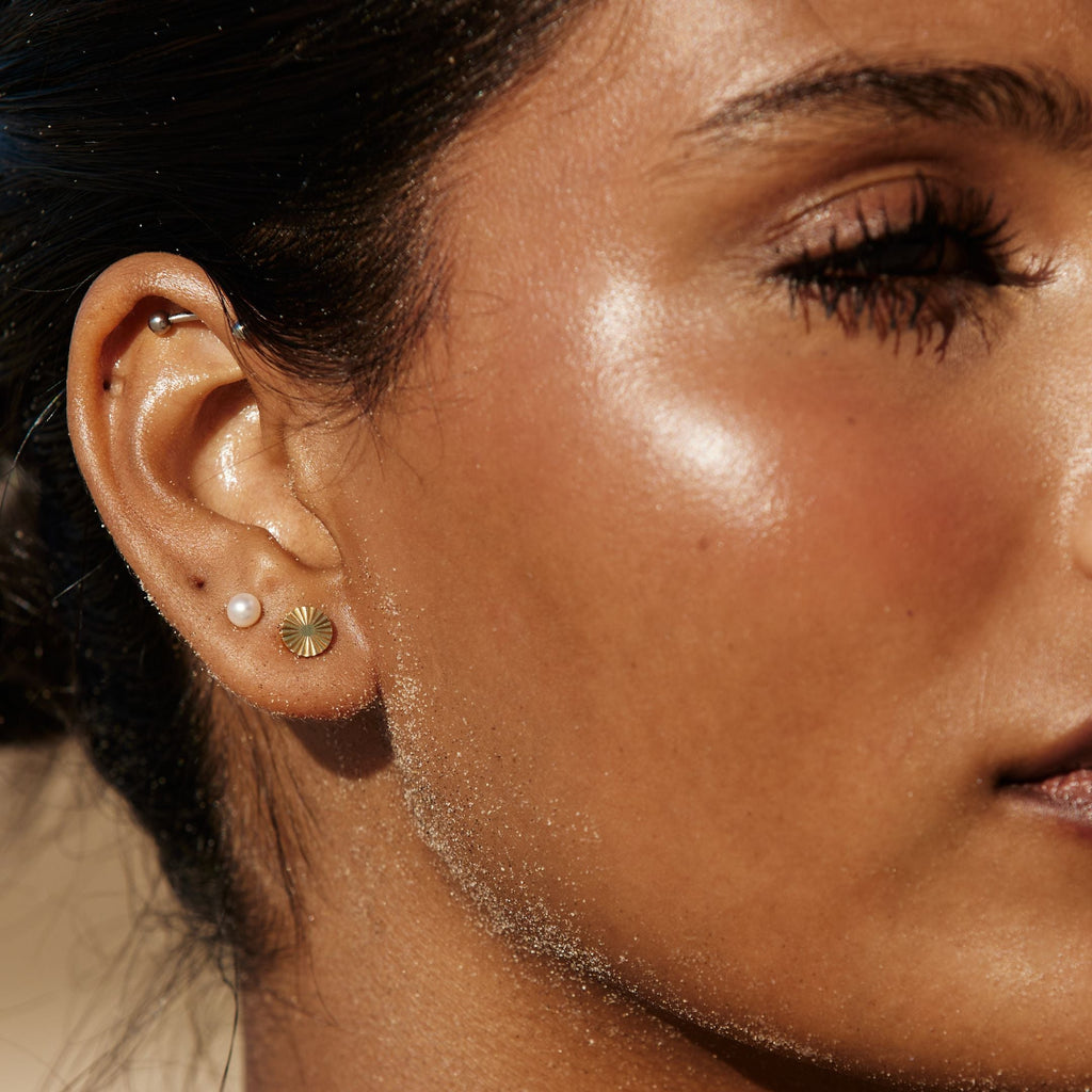 Perla Studs Earrings