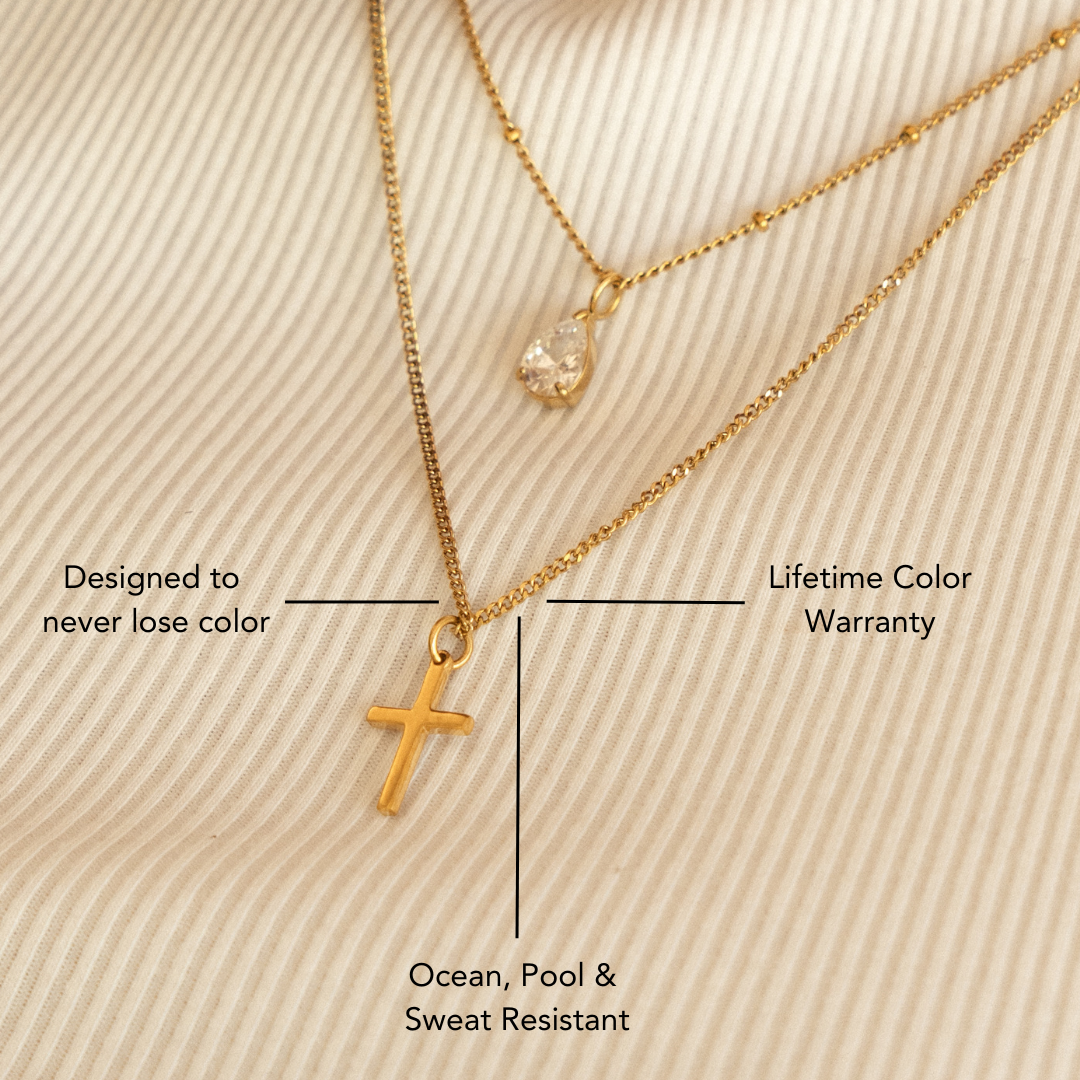 Croix Lumière Necklace