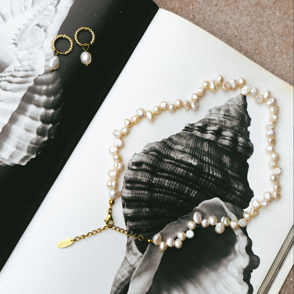 Perla Martelle Earrings