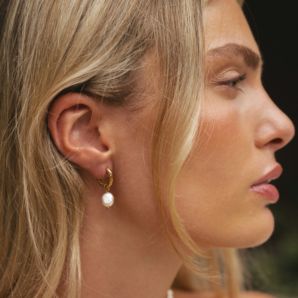 Perla Martelle Earrings