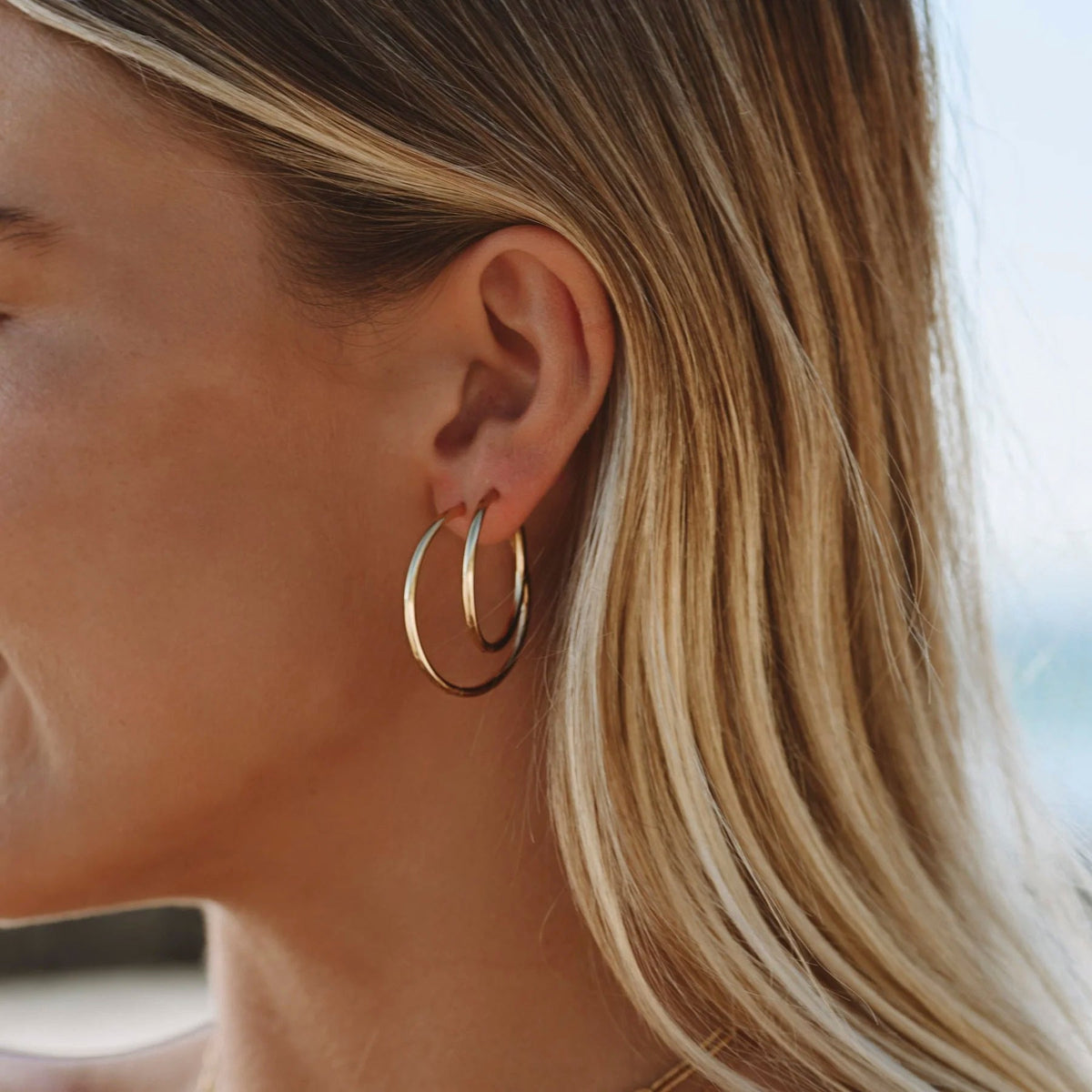 Élise Essential Hoops Earrings