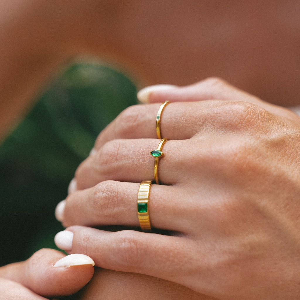 Émeraude Élancée Ring