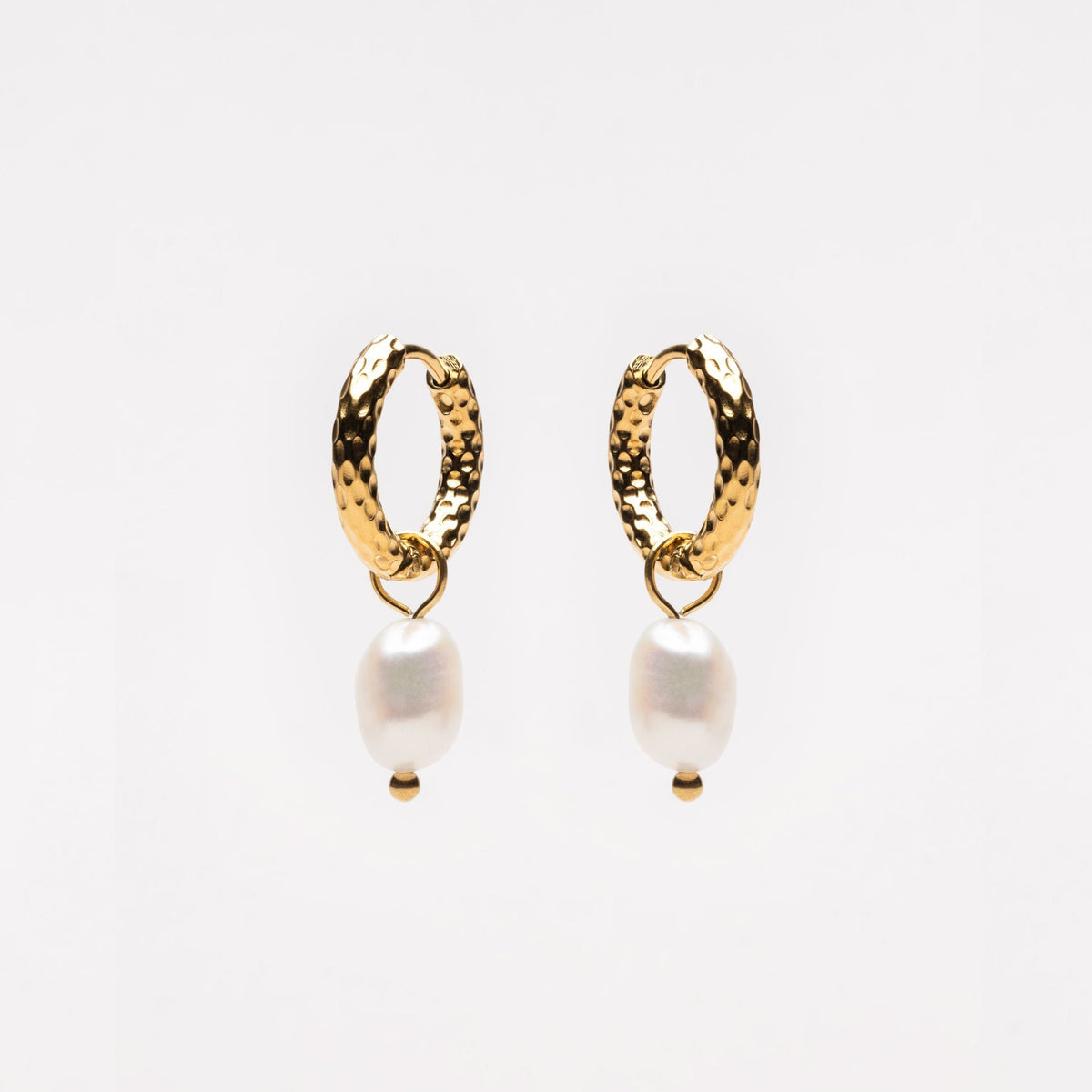 Perla Martelle Earrings
