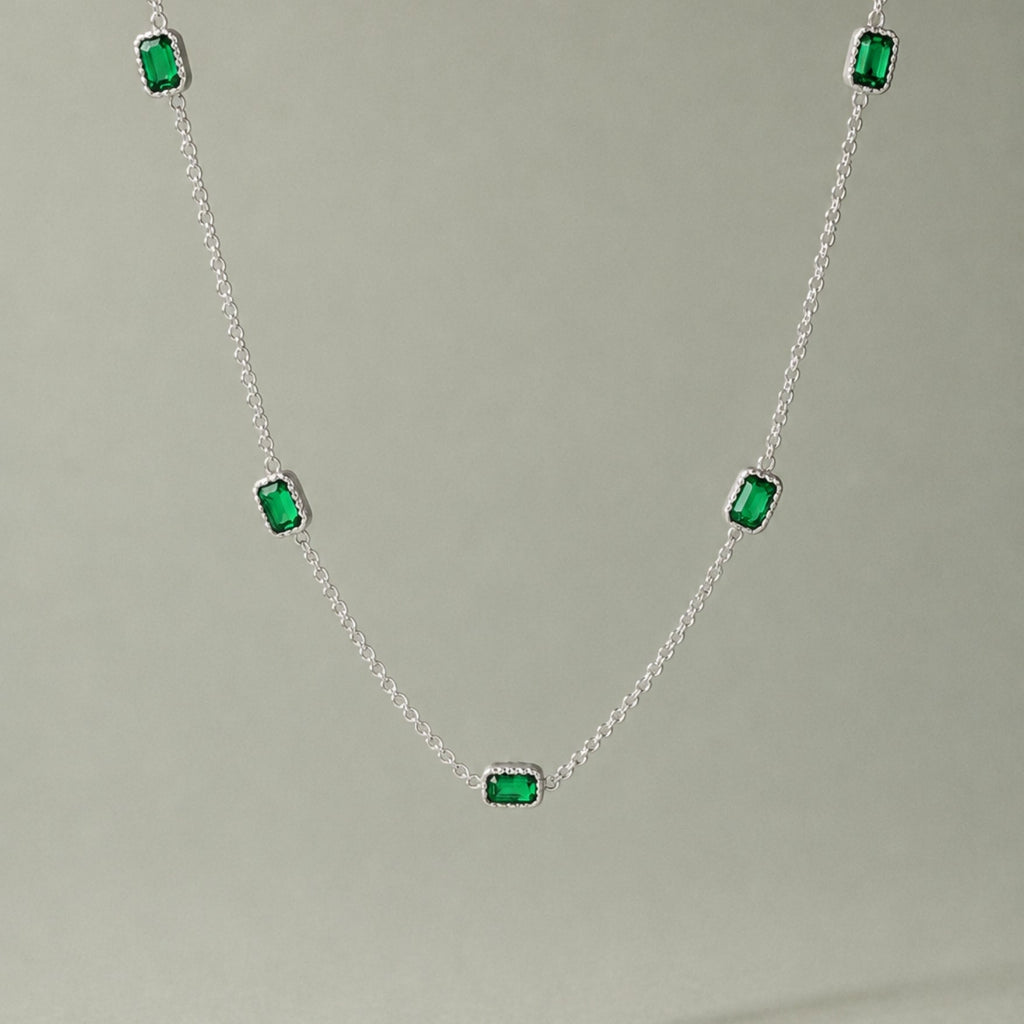 Raja Émeraude Necklace