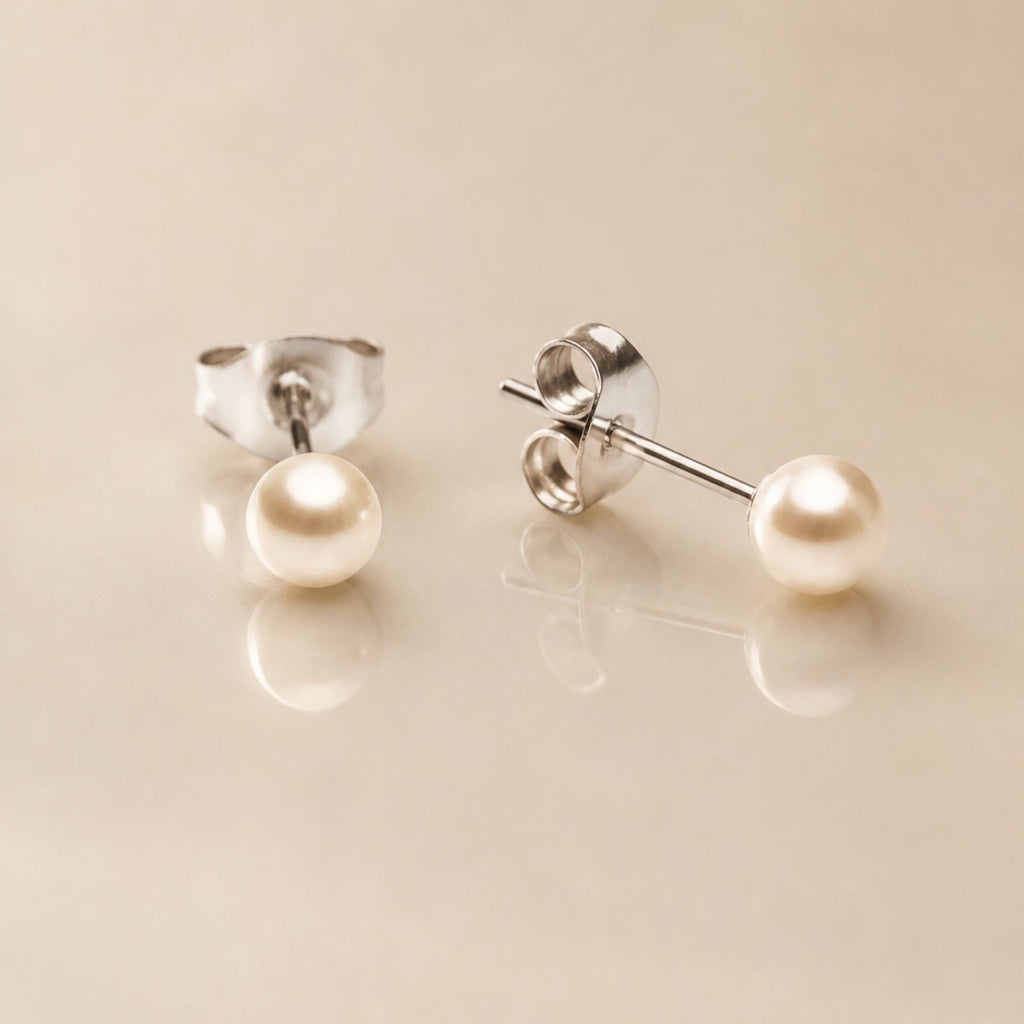 Perla Studs Earrings