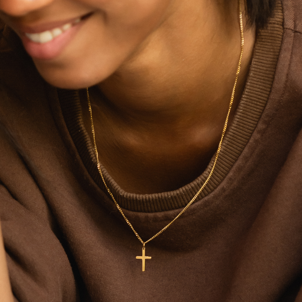 Croix Lumière Necklace
